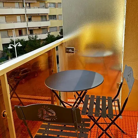 Lejlighed A 100 M De La Plage, Balcon Plein Sud *