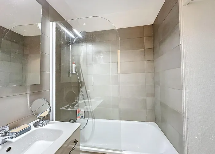 A 100 M De La Plage, Balcon Plein Sud 公寓 Saint-Raphaël