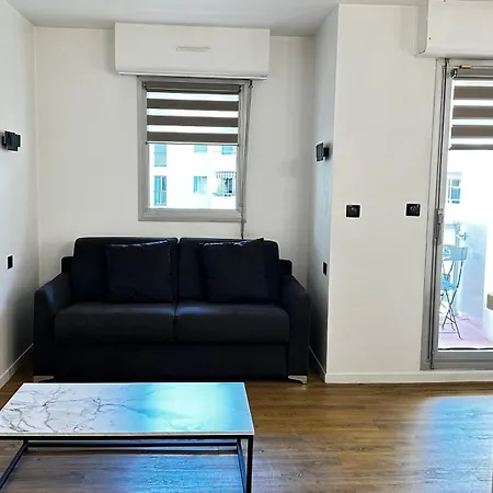 A 100 M De La Plage, Balcon Plein Sud Saint-Raphaël